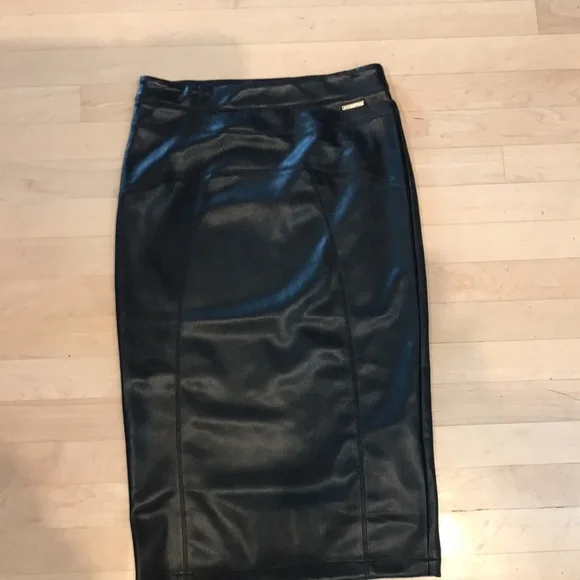 Marc New York Faux Leather Black, Pull on Skirt. XS - Picture 3 of 11